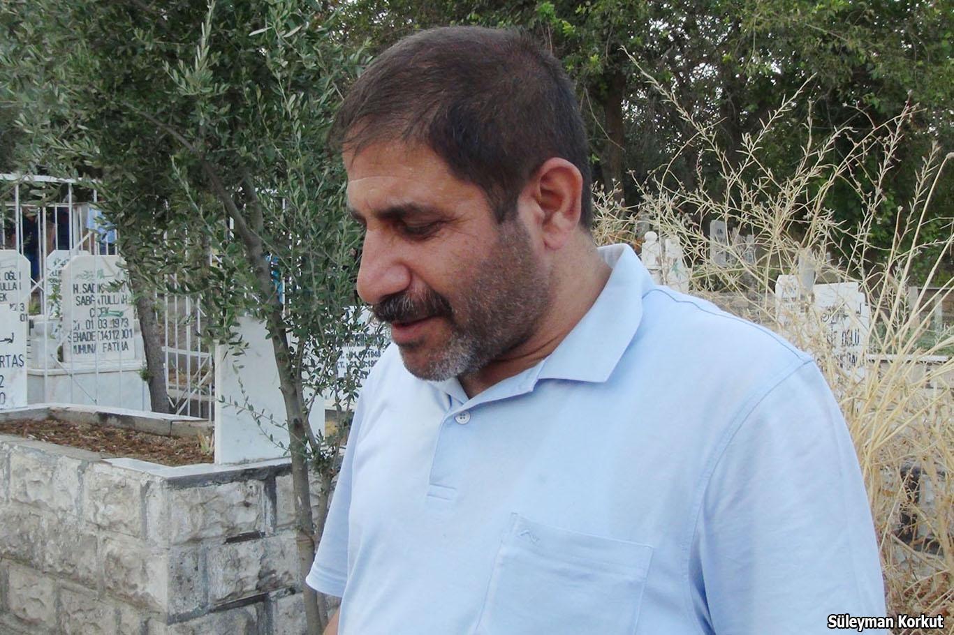 Bakımsız kalan mezarlık harabeye döndü Bakımsız kalan mezarlık harabeye döndü